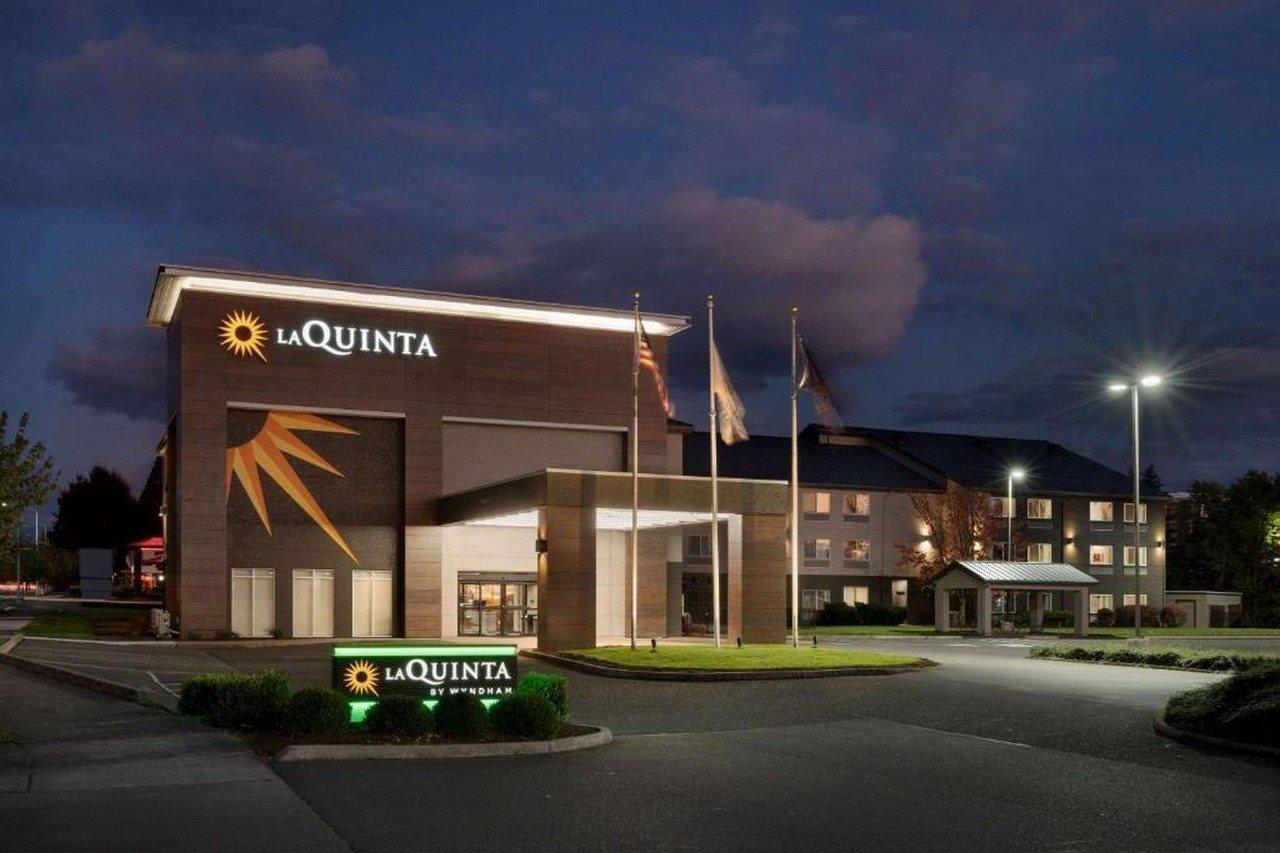La Quinta Inn & Suites By Wyndham Springfield Exterior foto