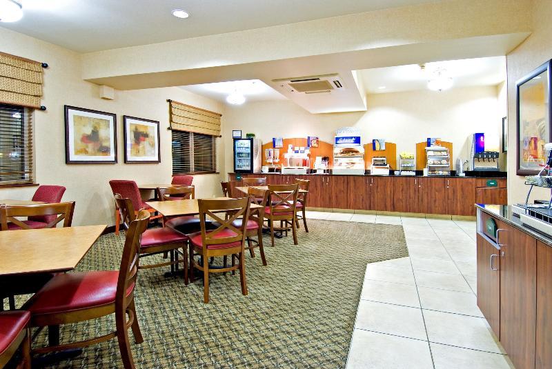 La Quinta Inn & Suites By Wyndham Springfield Exterior foto